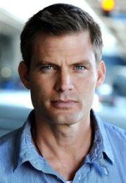 Casper Van Dien