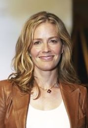 Elisabeth Shue